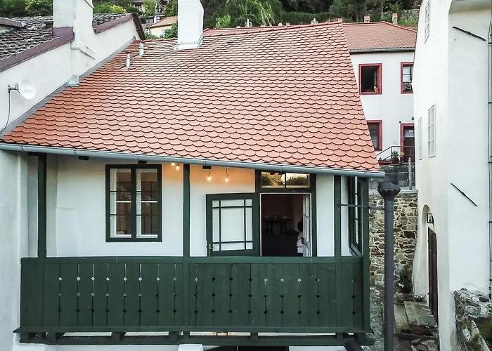 Domecek / Tiny House アパート *